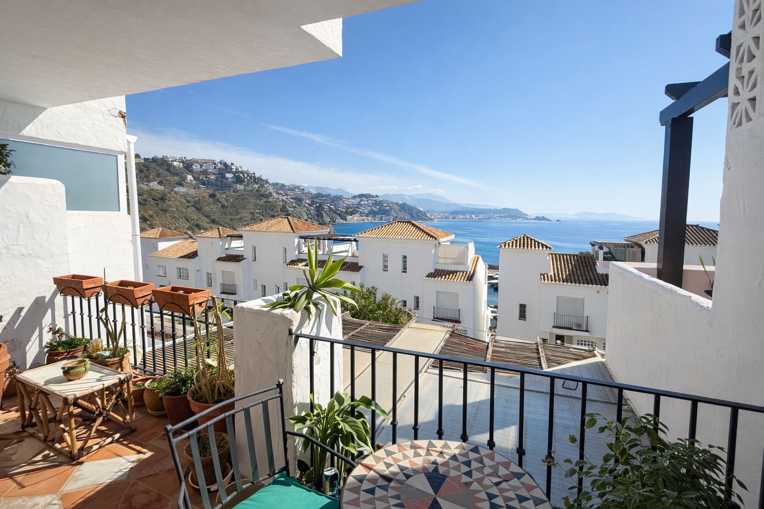 2 bedroom Flat for sale in Almunecar - € 375,000 (Ref: 9711097)