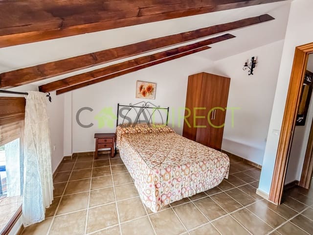 Chalet de 6 habitaciones en Colmenar en alquiler con piscina garaje - 1.800 € (Ref: 9711098)