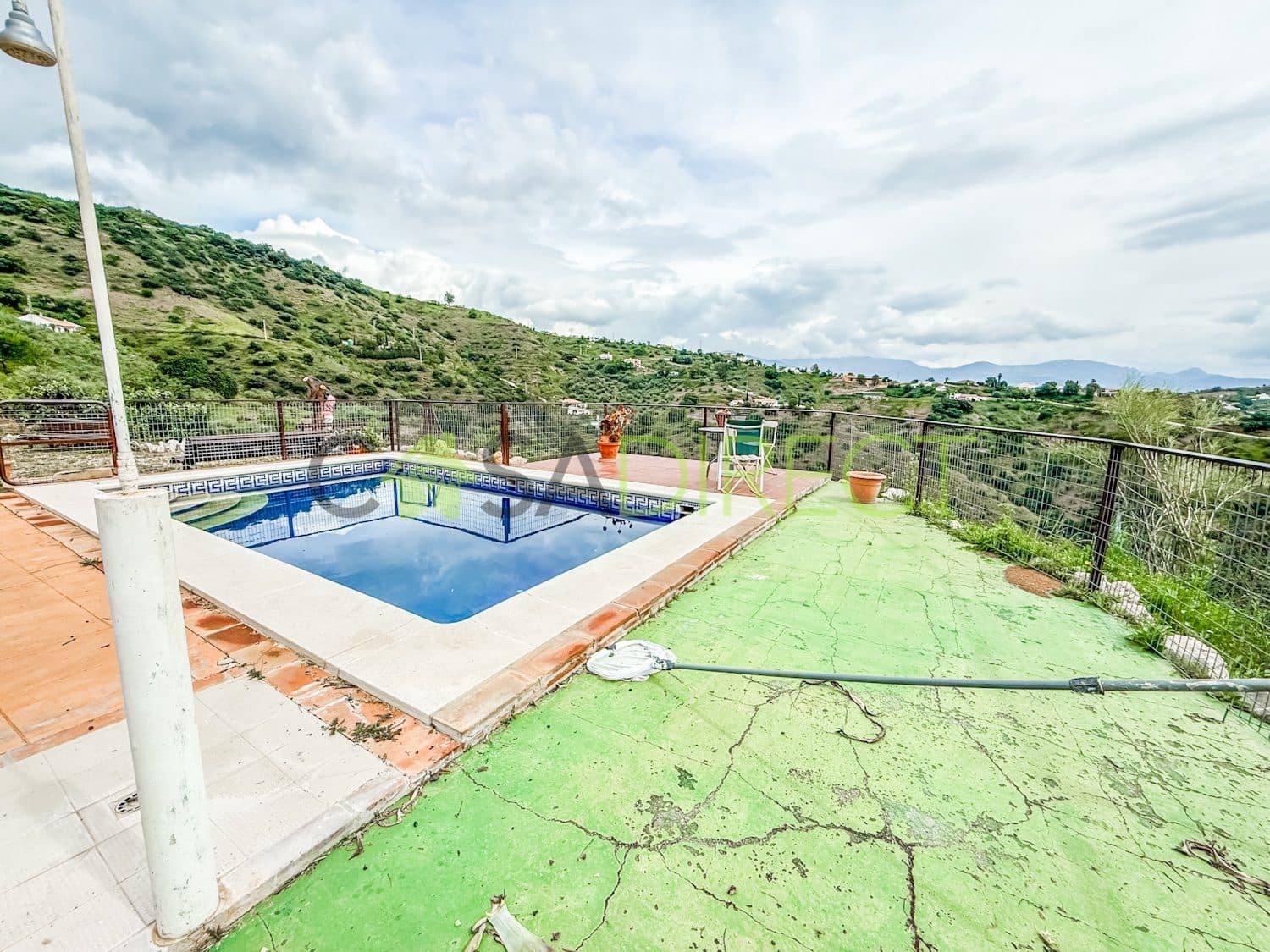 Chalet de 6 habitaciones en Colmenar en alquiler con piscina garaje - 1.800 € (Ref: 9711098)