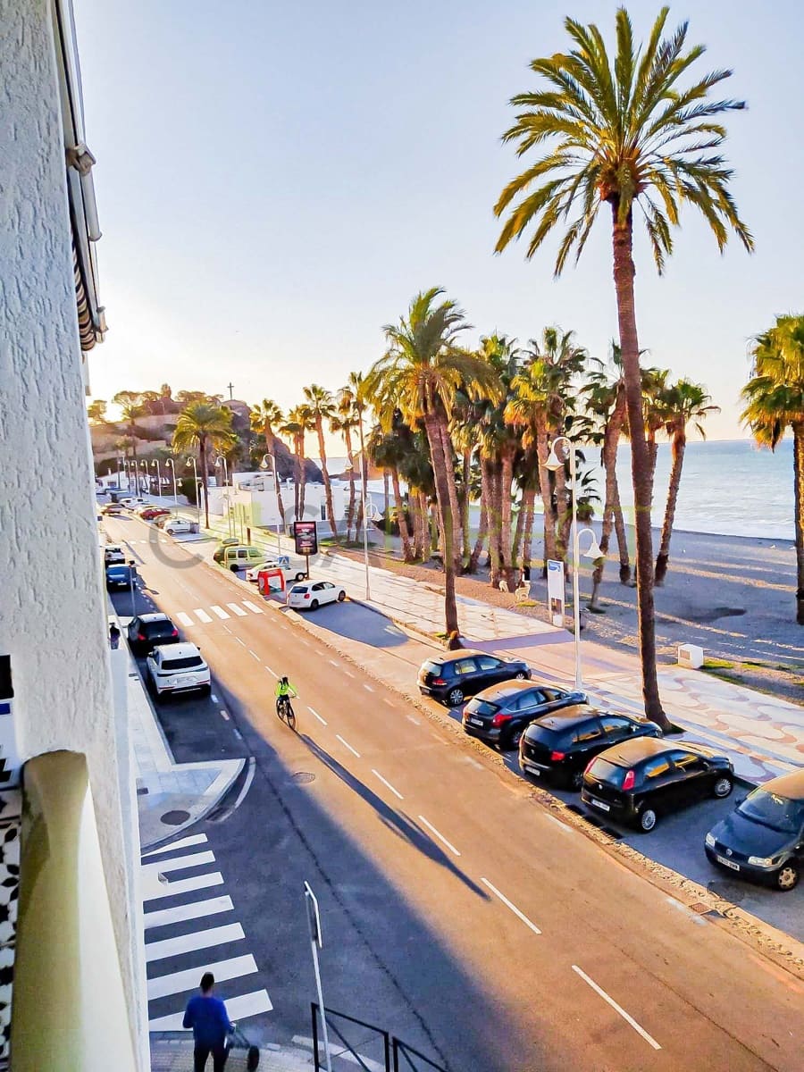 3 bedroom Flat for rent in Almunecar - € 1,100 (Ref: 9731672)