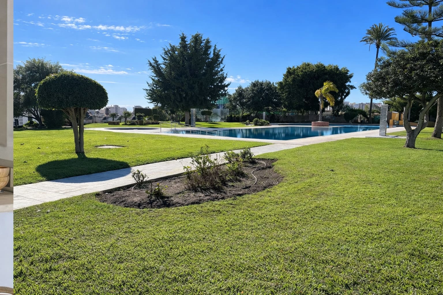 Studio for rent in Torremolinos with pool - € 1,095 (Ref: 9735207)