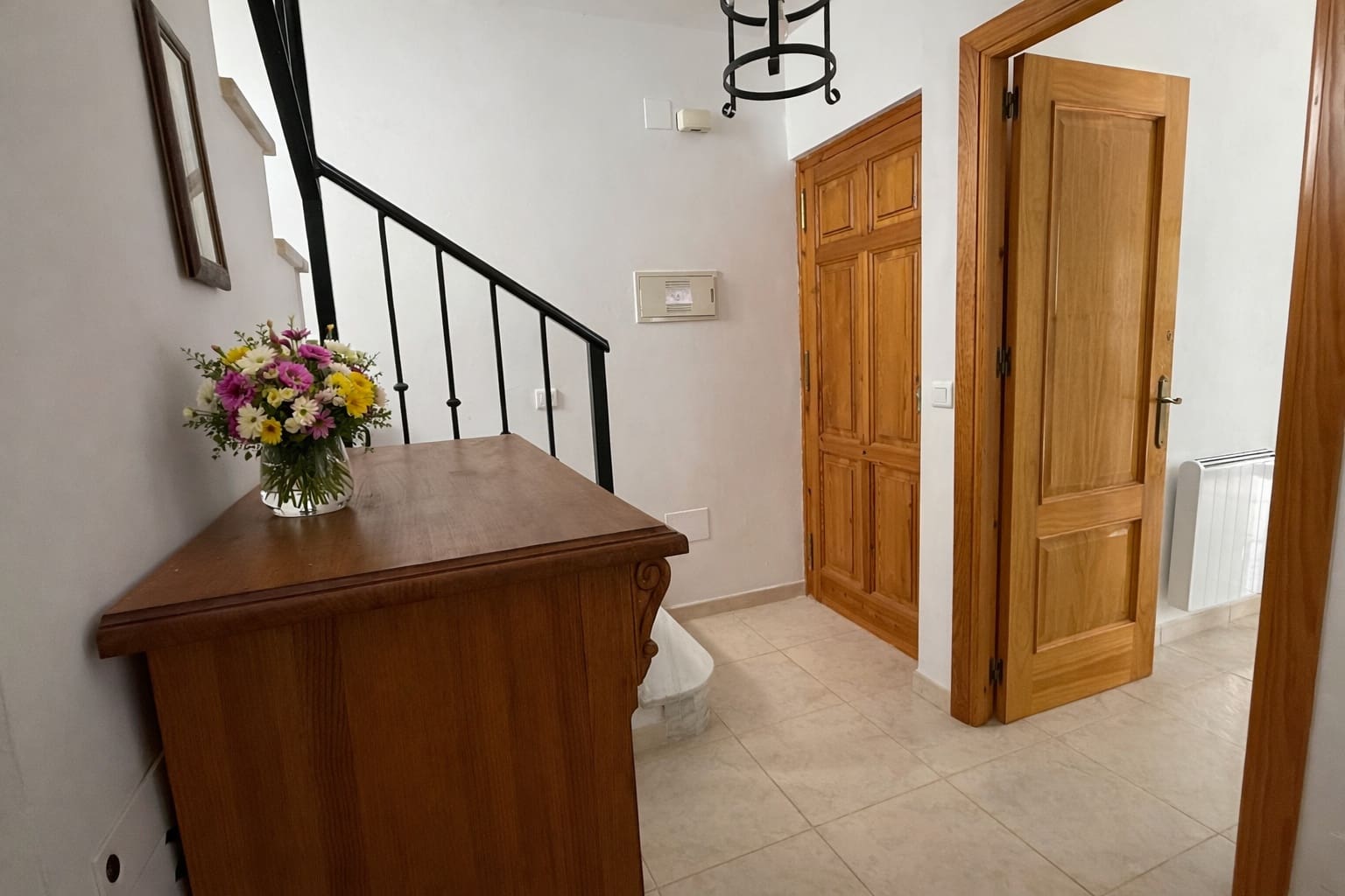 3 bedroom Flat for rent in Frigiliana - € 1,200 (Ref: 9735208)