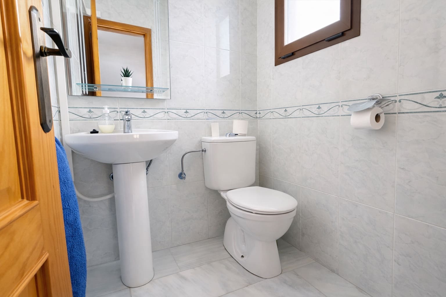 3 bedroom Flat for rent in Frigiliana - € 1,200 (Ref: 9735208)