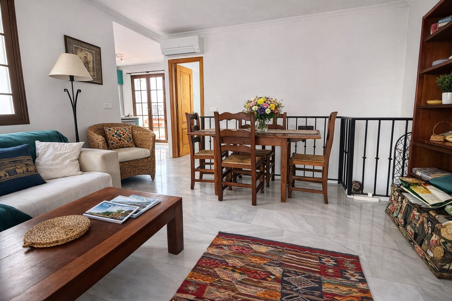 3 bedroom Flat for rent in Frigiliana - € 1,200 (Ref: 9735208)