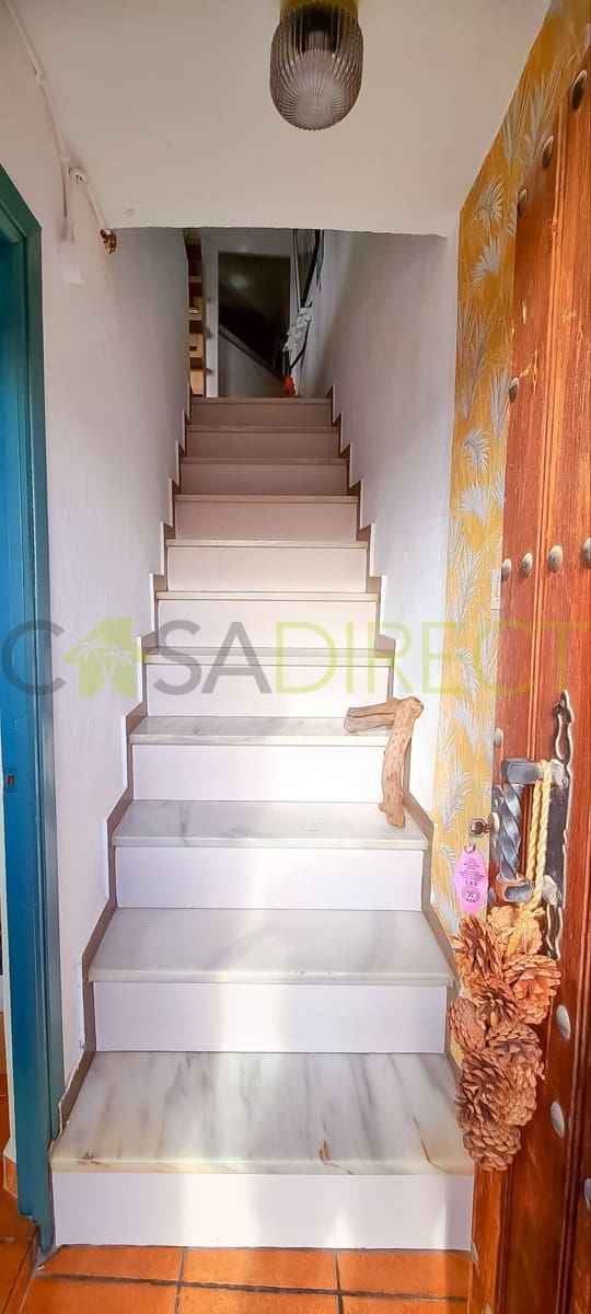 3 soverom Hus til leie i Granada by - € 900 (Ref: 9737983)