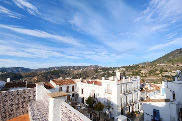 3 soverom Hus til leie i Frigiliana - € 1 000 (Ref: 9747566)