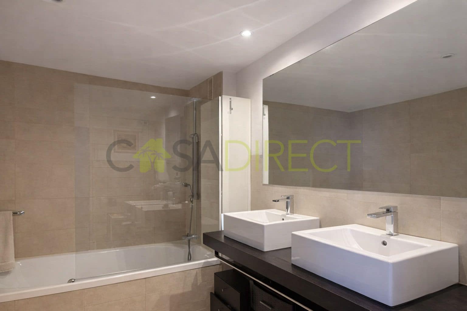 3 soveværelse Lejlighed til leje i Malaga by med garage - € 2.800 (Ref: 9751612)