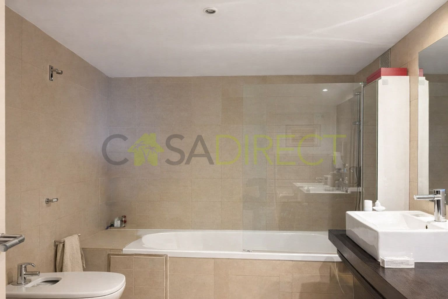 3 soveværelse Lejlighed til leje i Malaga by med garage - € 2.800 (Ref: 9751612)