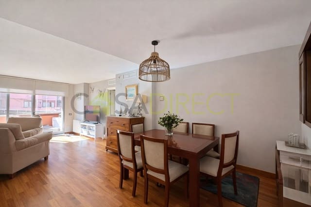 3 soveværelse Lejlighed til leje i Málaga by med garage - € 2.800 (Ref: 9751612)