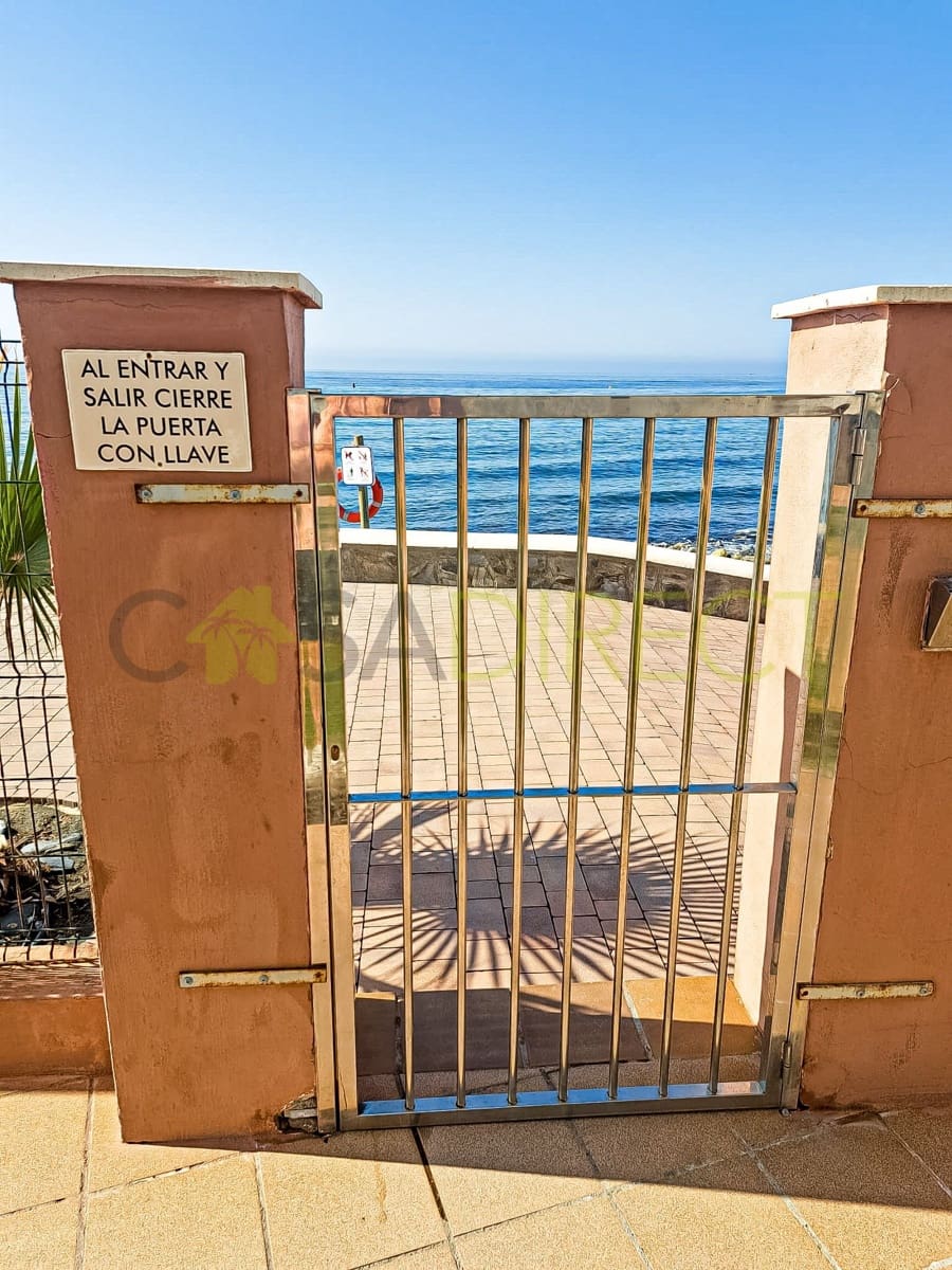 2 makuuhuone Asunto vuokrattavana paikassa Polopos mukana uima-altaan 
autotalli - 660 € (Ref: 9751613)