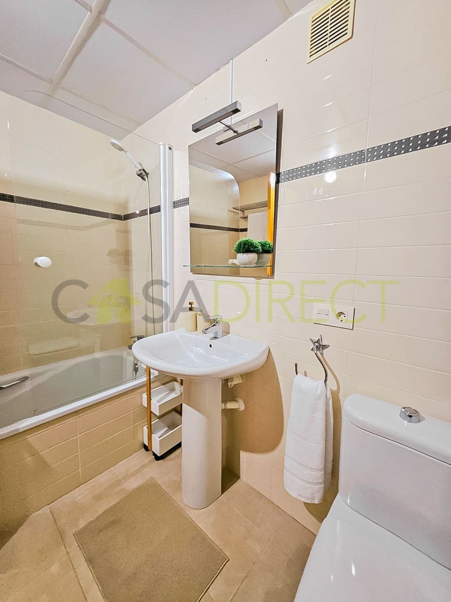 2 soveværelse Lejlighed til leje i Roquetas de Mar med swimmingpool garage - € 860 (Ref: 9755342)