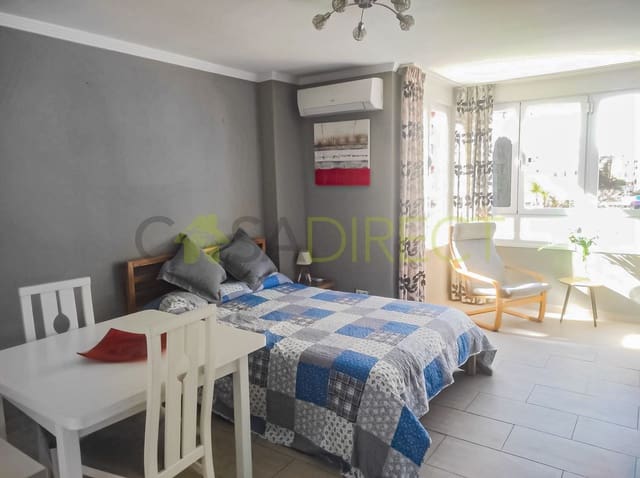 Estudio en Torre del Mar, Vélez-Málaga en alquiler con piscina - 780 € (Ref: 9772701)