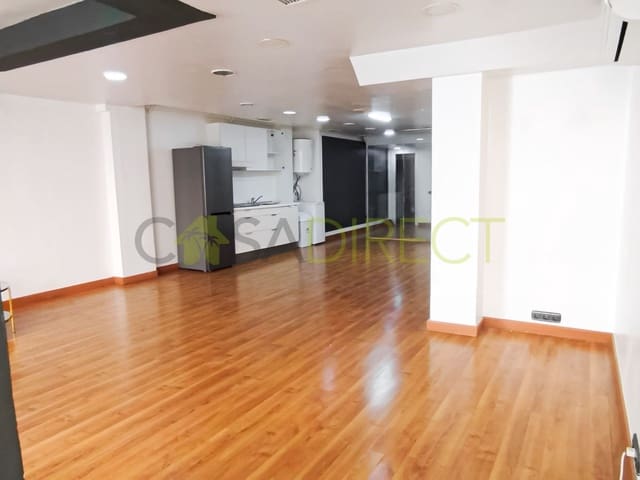 3 soverom Leilighet til leie i Torre del Mar, Vélez-Málaga - € 1 020 (Ref: 9772702)