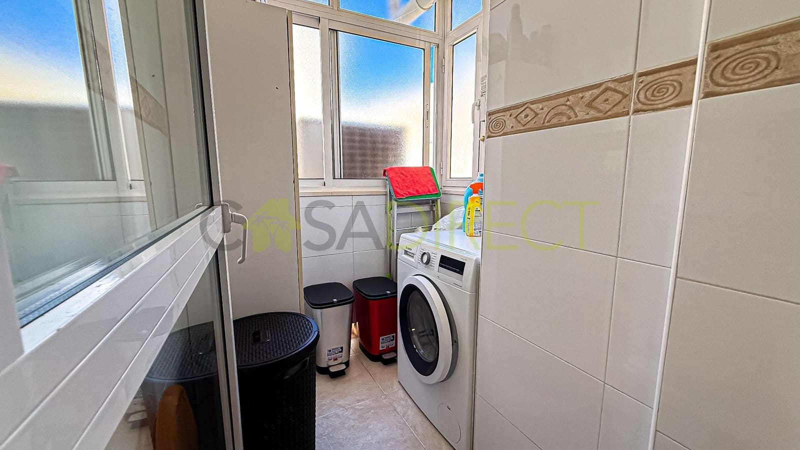 4 soverom Leilighet til leie i Malaga by med svømmebasseng garasje - € 2 200 (Ref: 9777656)