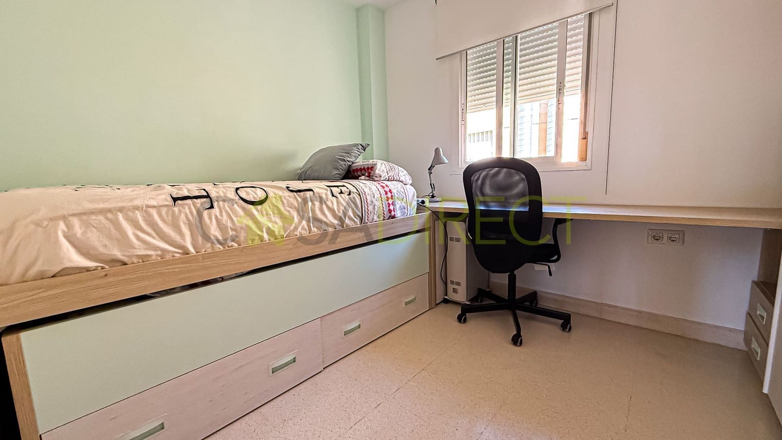 4 soverom Leilighet til leie i Malaga by med svømmebasseng garasje - € 2 200 (Ref: 9777656)