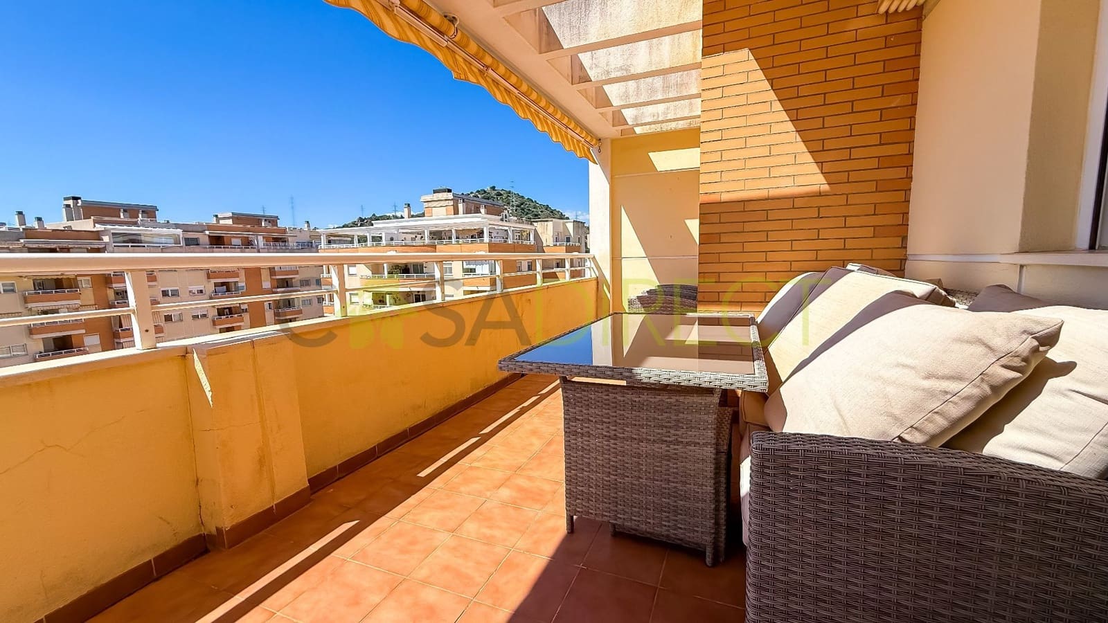 4 soverom Leilighet til leie i Malaga by med svømmebasseng garasje - € 2 200 (Ref: 9777656)
