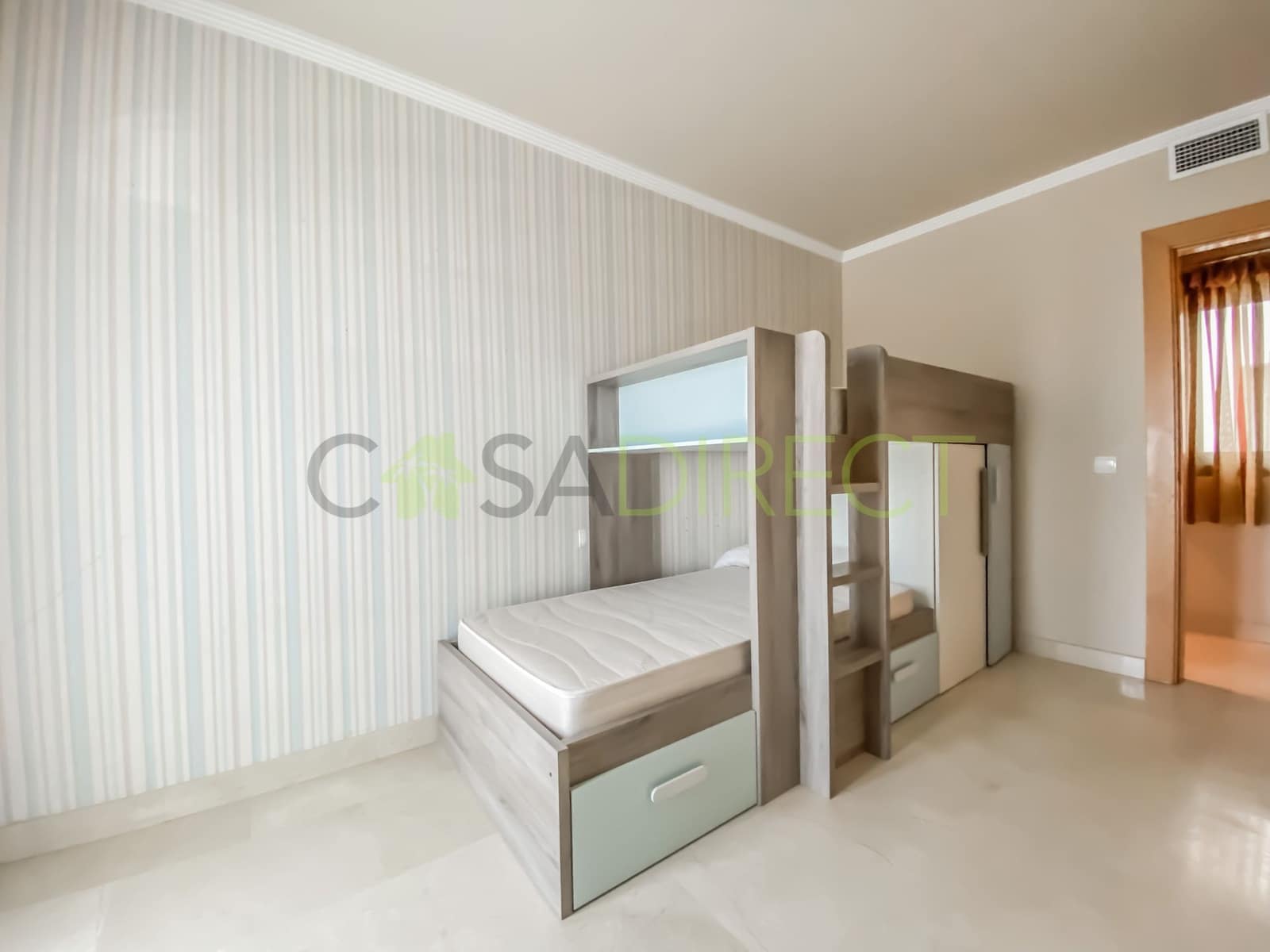 Appartement de 3 chambres à louer à Velez-Malaga avec garage - 1 200 € (Ref: 9811216)