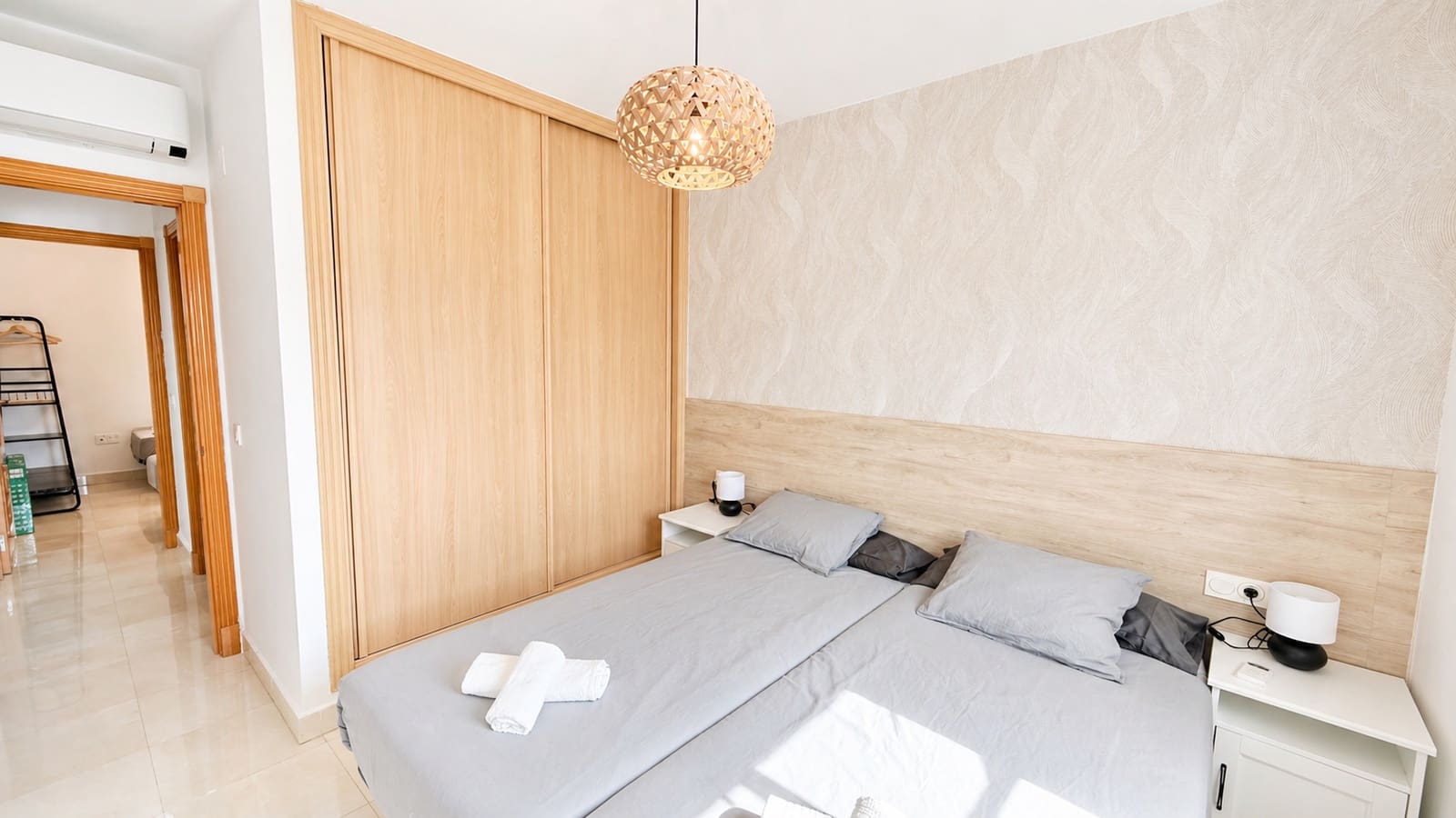 Apartamento de 2 habitaciones en Nerja en alquiler - 1.200 € (Ref: 9812960)