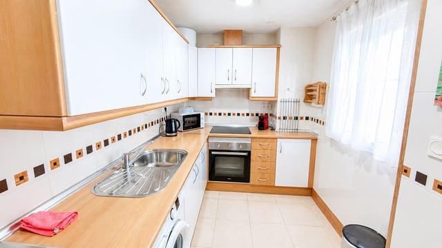 Apartamento de 2 habitaciones en Chaparil - Torrecilla - Punta Lara, Nerja en alquiler - 1.200 € (Ref: 9812960)