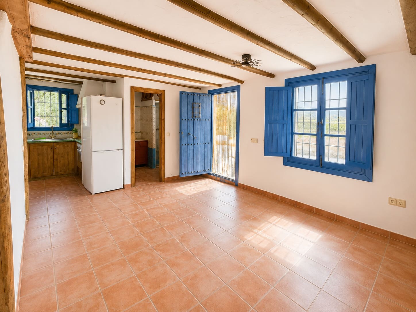 2 soverom Villa til leie i Frigiliana med svømmebasseng garasje - € 1 300 (Ref: 9828295)