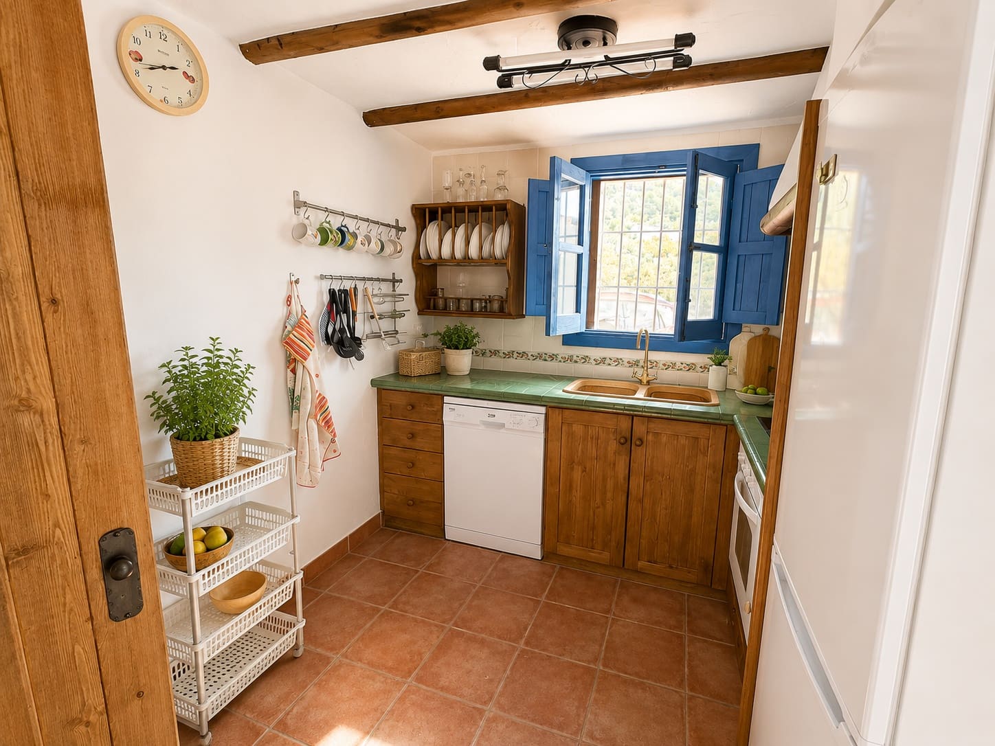 2 soverom Villa til leie i Frigiliana med svømmebasseng garasje - € 1 300 (Ref: 9828295)
