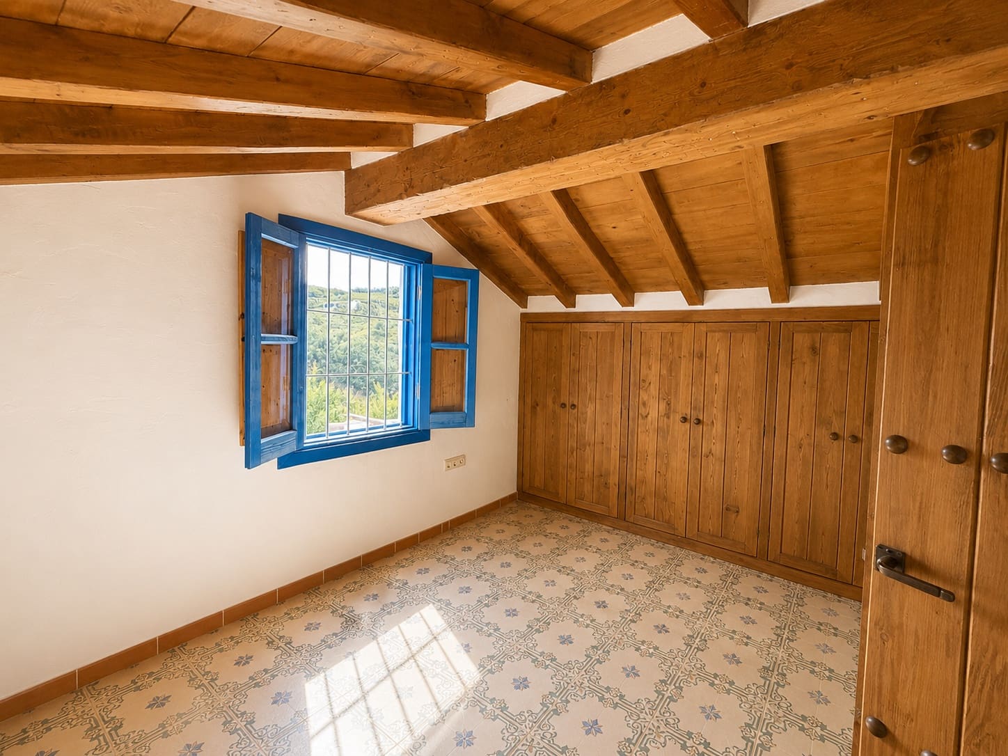 2 soverom Villa til leie i Frigiliana med svømmebasseng garasje - € 1 300 (Ref: 9828295)