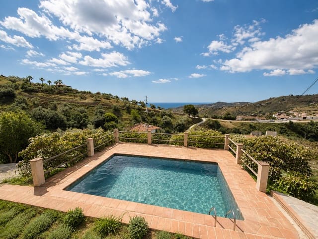 2 sovrum Villa att hyra i Frigiliana med pool garage - 1 300 € (Ref: 9828295)