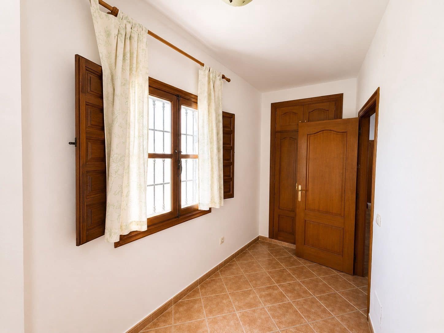 3 camera da letto Casa da affittare in Frigiliana - 1.100 € (Rif: 9828296)