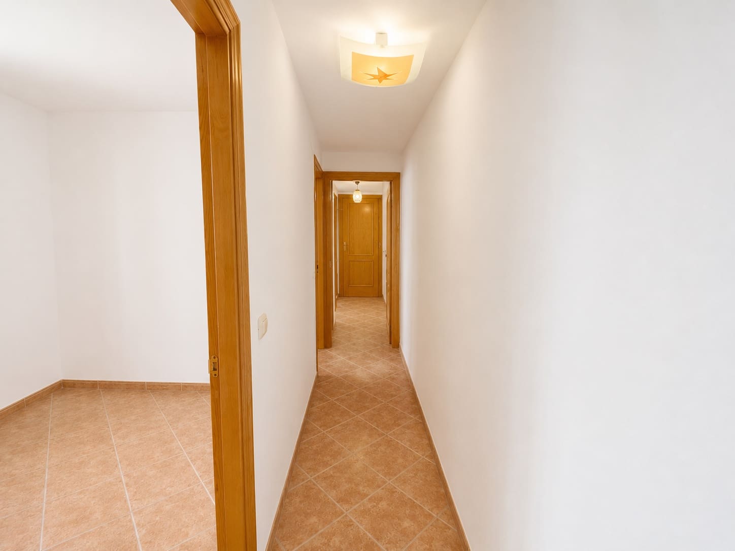 2 quarto Apartamento para arrendar em Frigiliana - 725 € (Ref: 9830641)