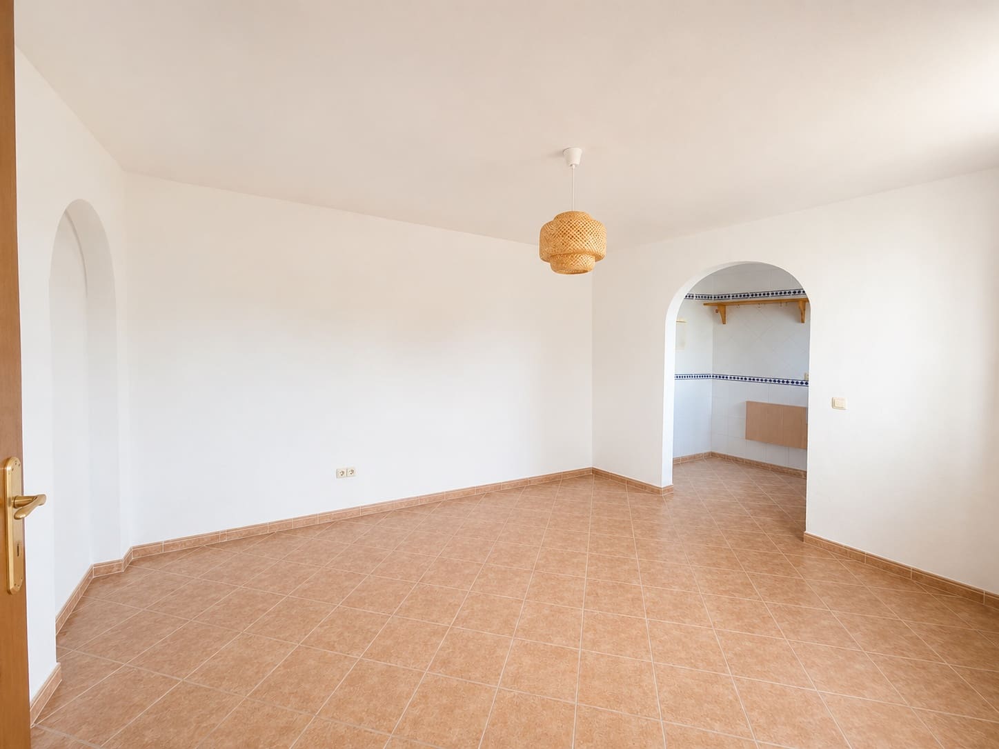 2 quarto Apartamento para arrendar em Frigiliana - 725 € (Ref: 9830641)