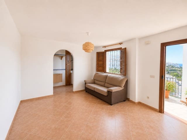 Appartement de 2 chambres à louer à Frigiliana - 725 € (Ref: 9830641)