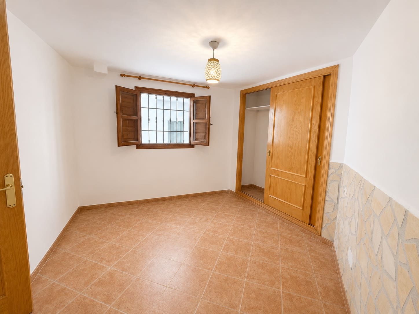 2 quarto Apartamento para arrendar em Frigiliana - 725 € (Ref: 9830641)