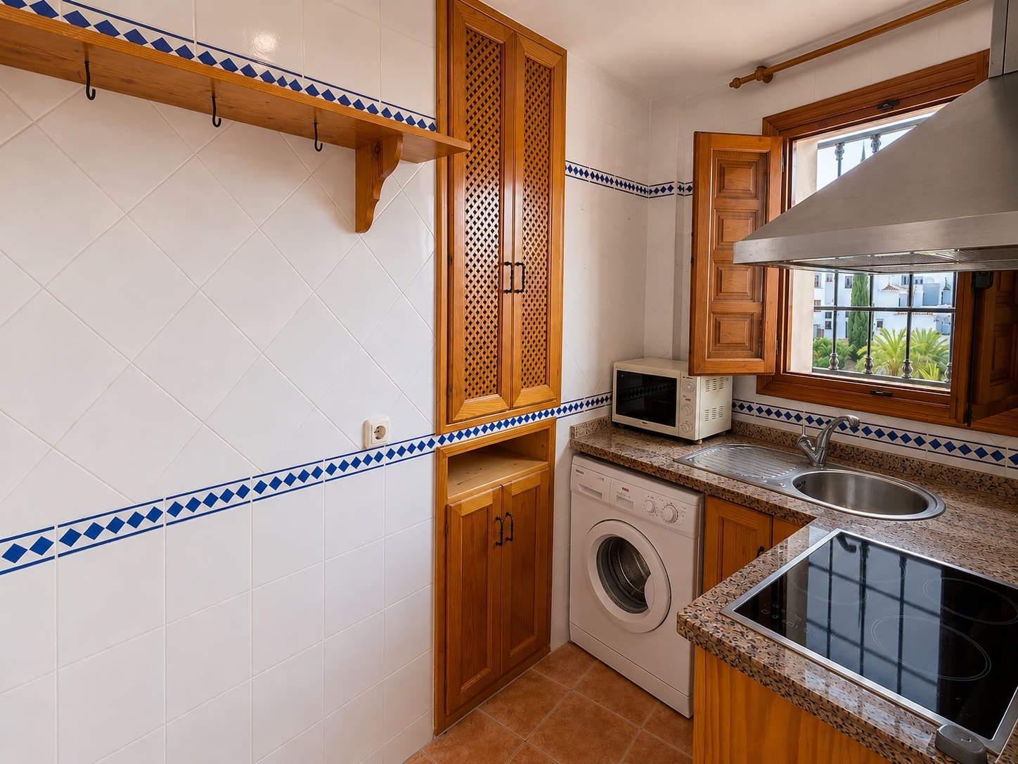 2 quarto Apartamento para arrendar em Frigiliana - 725 € (Ref: 9830641)