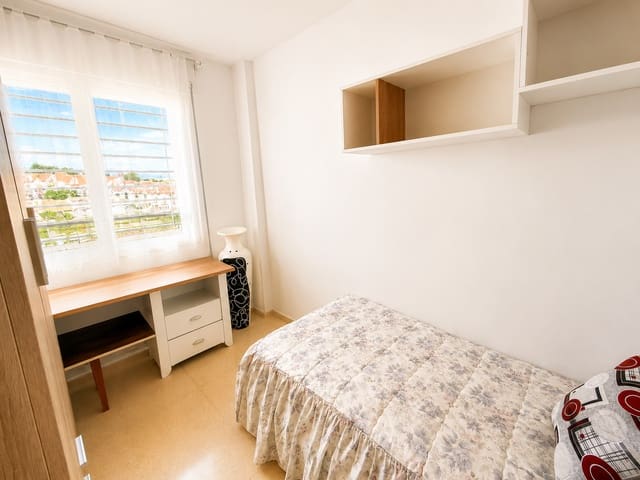 2 slaapkamer Appartement te huur in Benajarafe, Vélez-Málaga met zwembad - € 950 (Ref: 9833258)