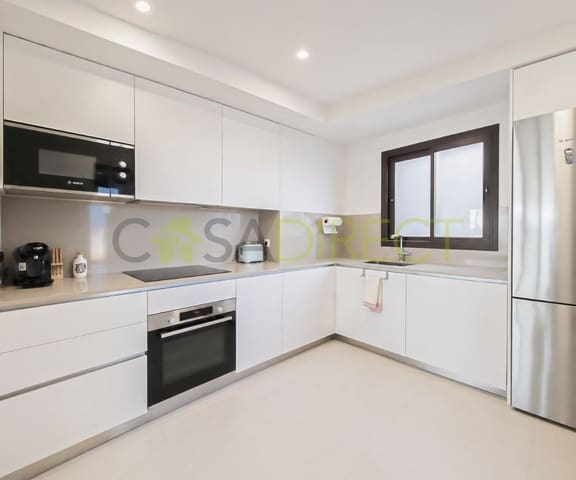Piso de 2 habitaciones en Rincón de la Victoria en alquiler con piscina garaje - 2.500 € (Ref: 9833259)