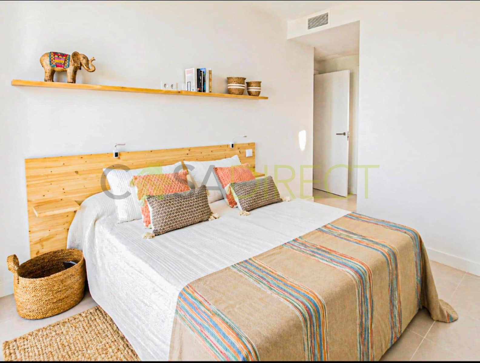 Piso de 2 habitaciones en Rincón de la Victoria en alquiler con piscina garaje - 2.500 € (Ref: 9833259)