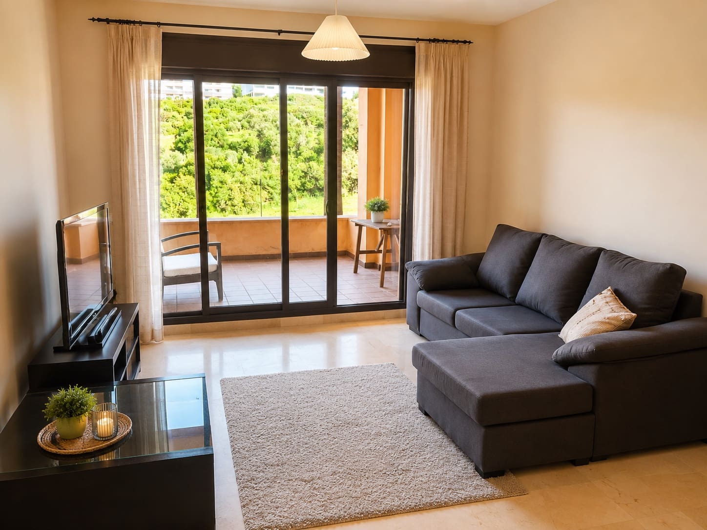 2 bedroom Apartment for rent in Manilva with pool garage - € 1,500 (Ref: 9835189)
