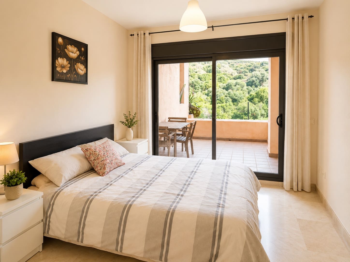 2 bedroom Apartment for rent in Manilva with pool garage - € 1,500 (Ref: 9835189)