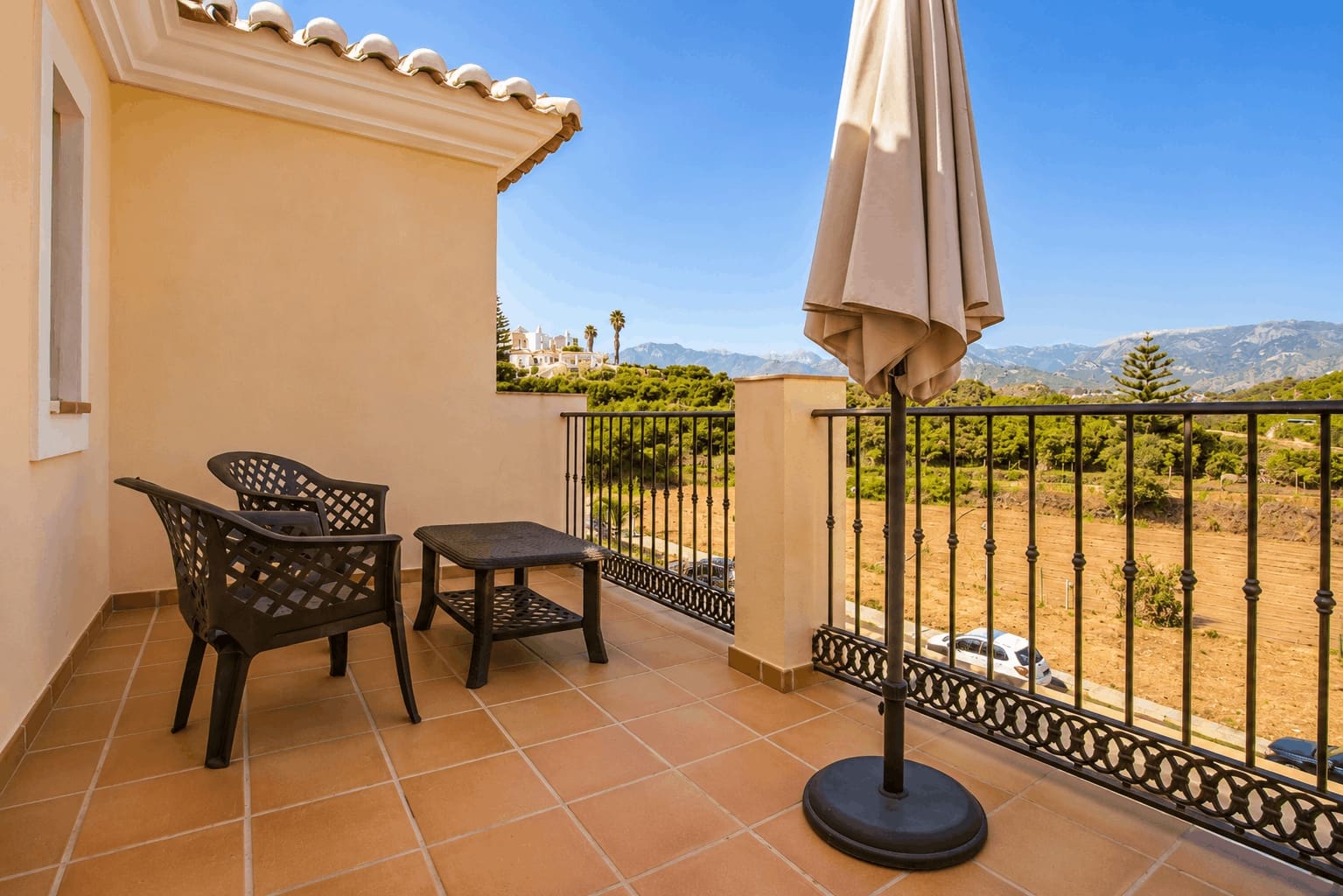 3 bedroom Villa for rent in Nerja with pool garage - € 2,500 (Ref: 9838890)