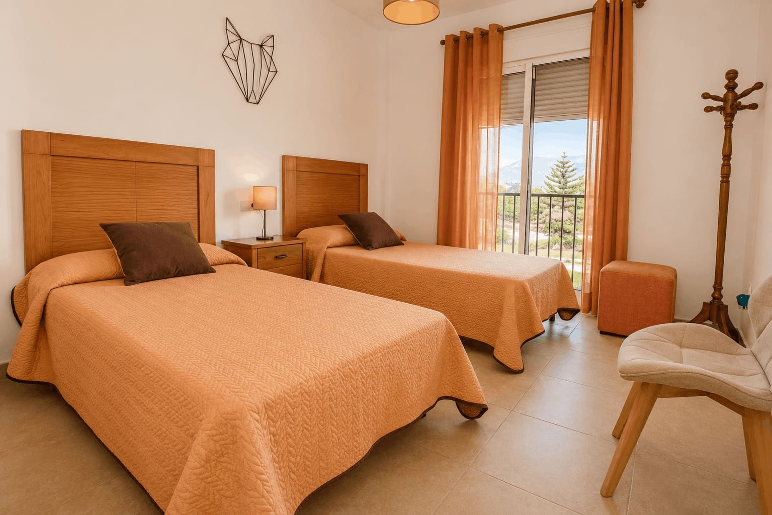 3 bedroom Villa for rent in Nerja with pool garage - € 2,500 (Ref: 9838890)