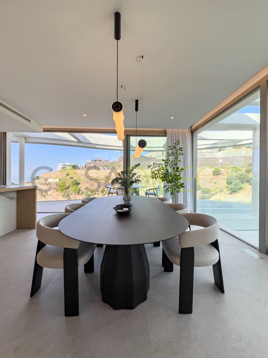 Piso de 4 habitaciones en Benahavís en venta con piscina garaje - 2.598.225 € (Ref: 9838891)