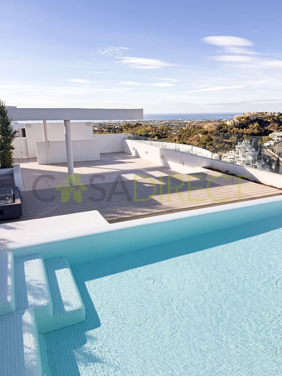 Piso de 4 habitaciones en Benahavís en venta con piscina garaje - 2.598.225 € (Ref: 9838891)