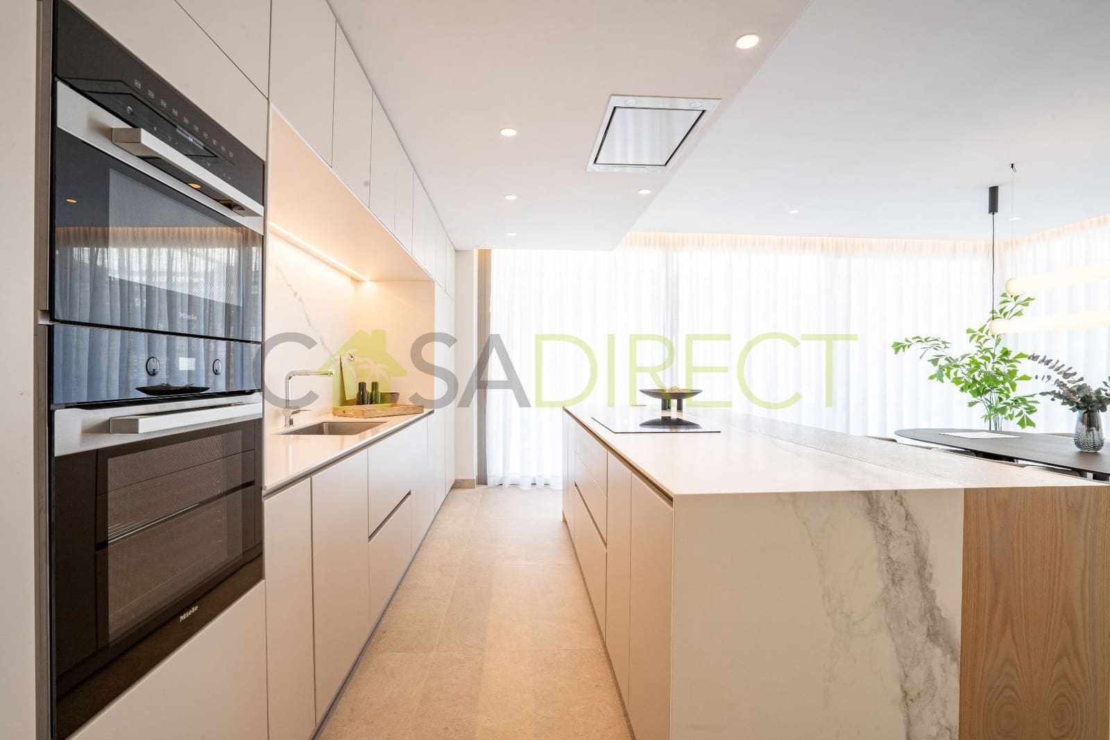Piso de 4 habitaciones en Benahavís en venta con piscina garaje - 2.598.225 € (Ref: 9838891)