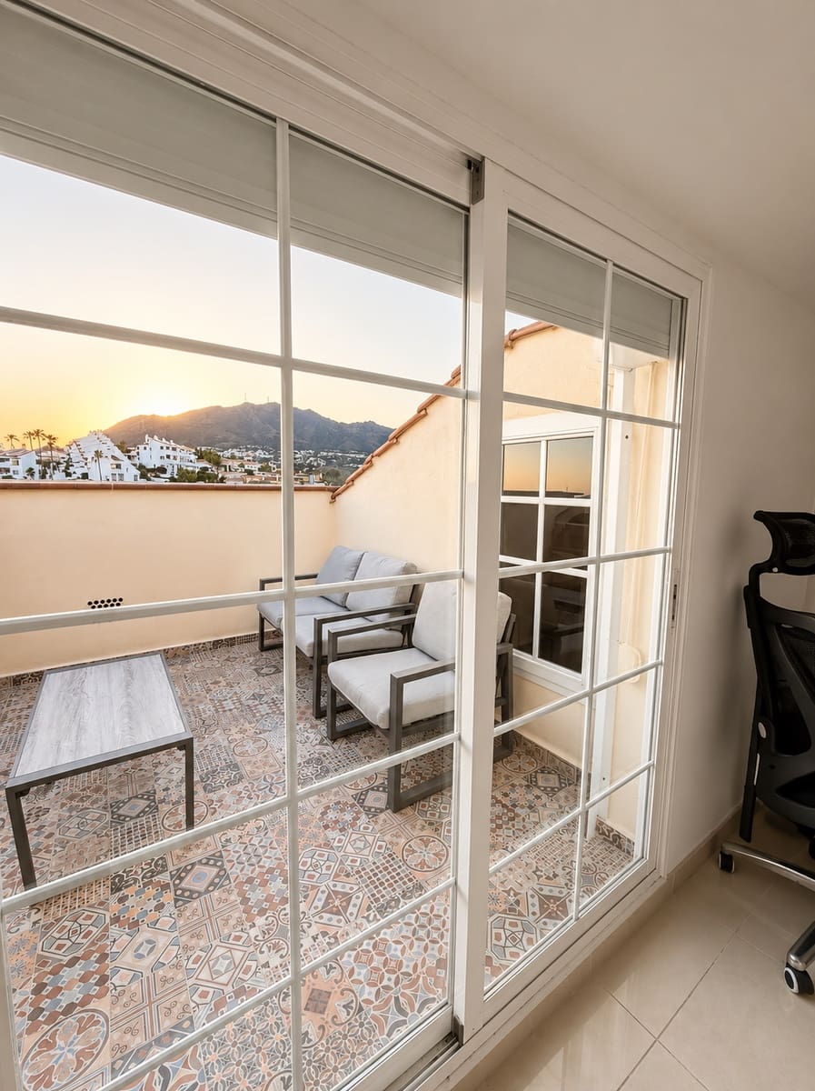 3 bedroom Semi-detached Villa for rent in Benalmadena with pool garage - € 2,800 (Ref: 9838892)