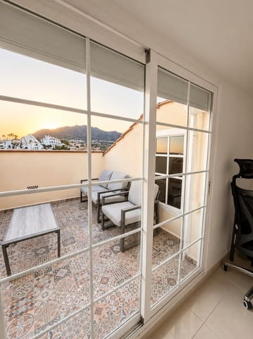 3 bedroom Semi-detached Villa for rent in Hacienda Torrequebrada, Benalmádena with pool garage - € 2,800 (Ref: 9838892)