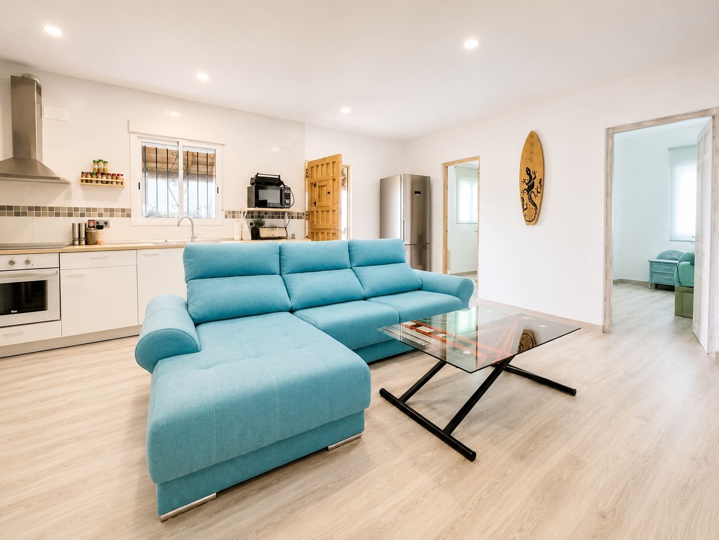 2 bedroom Villa for rent in Almunecar with pool garage - € 1,500 (Ref: 9838893)