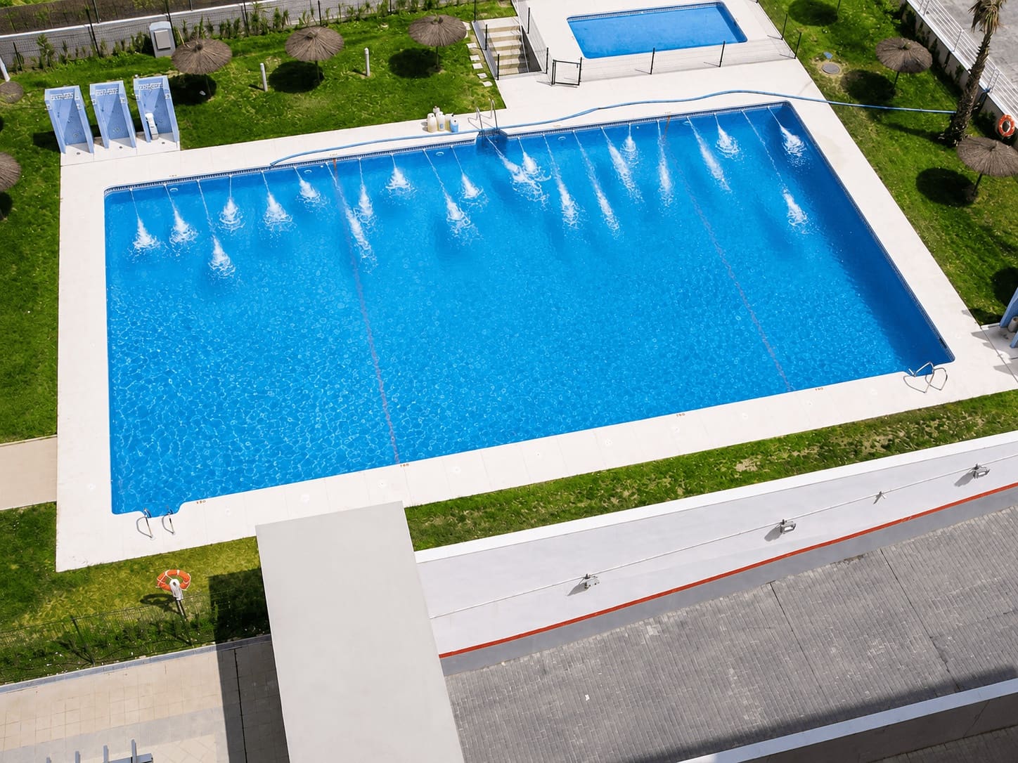 2 bedroom Penthouse for rent in Malaga city with pool garage - € 1,750 (Ref: 9851297)