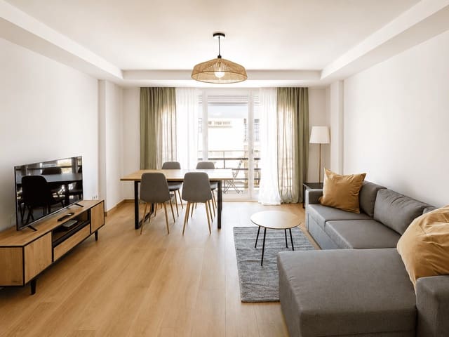3 camera da letto Appartamento da affittare in Estepona - 1.800 € (Rif: 9851298)