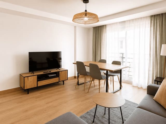 3 camera da letto Appartamento da affittare in Estepona - 1.800 € (Rif: 9851298)