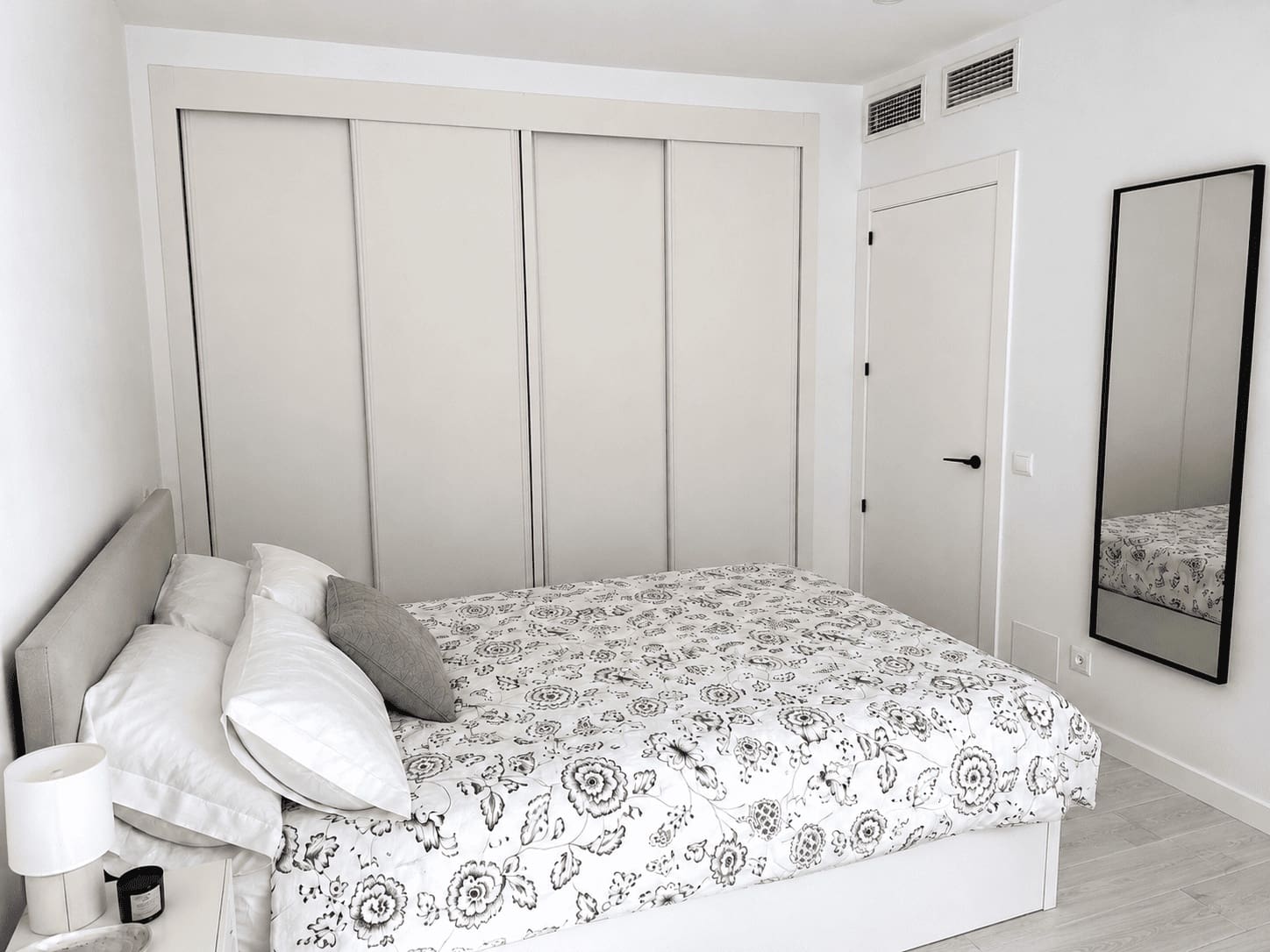 4 bedroom Semi-detached Villa for rent in Campanillas with garage - € 1,900 (Ref: 9854920)